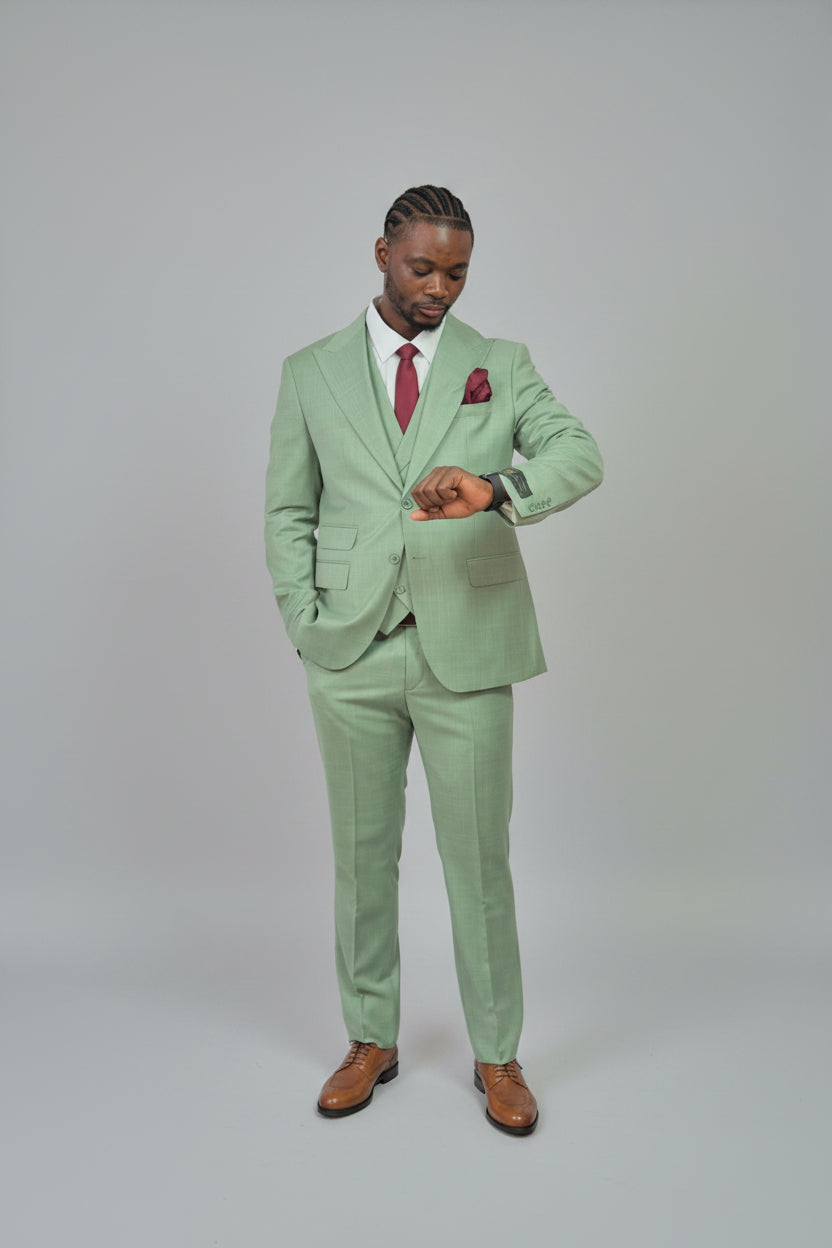 Mario Casas – Mint Green Two-Piece Suit